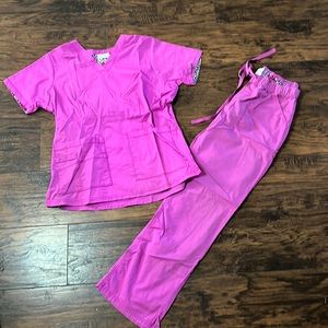 Maeven Scrub Set - medium